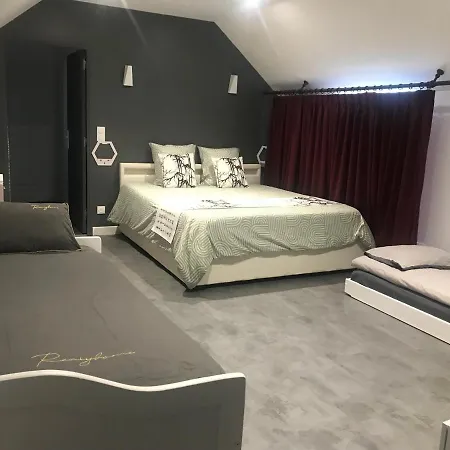 Country house La Pause Du Sentier *