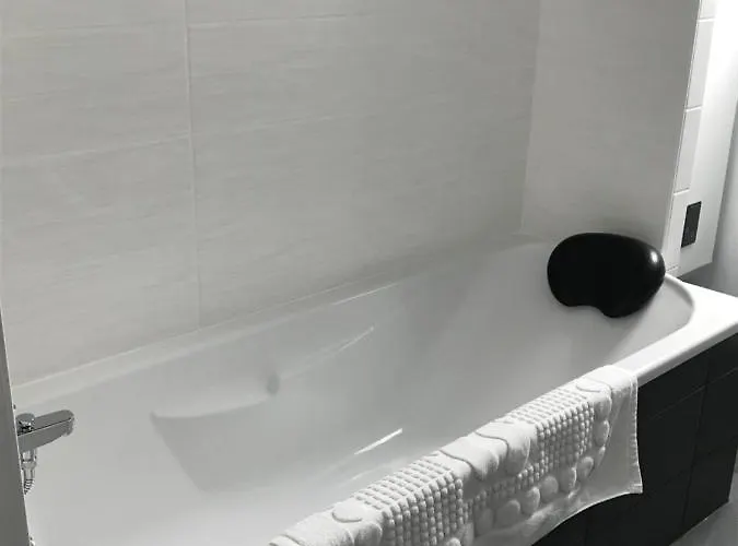 La Pause Du Sentier * Sendets (Pyrenees-Atlantiques)