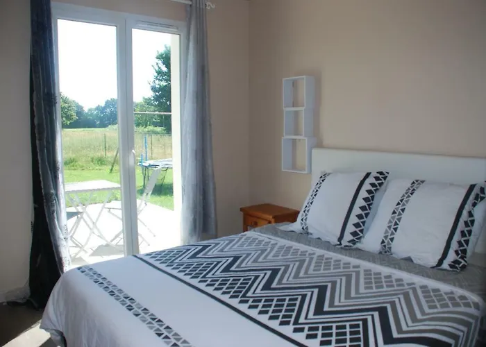 La Pause Du Sentier Sendets (Pyrenees-Atlantiques)